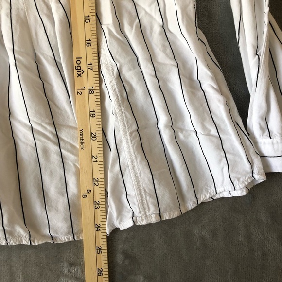 Bailey & Chloe Women Blouse Size M Stripes V Neck Roll tab Sleeve Flowy Summer - Picture 14 of 15